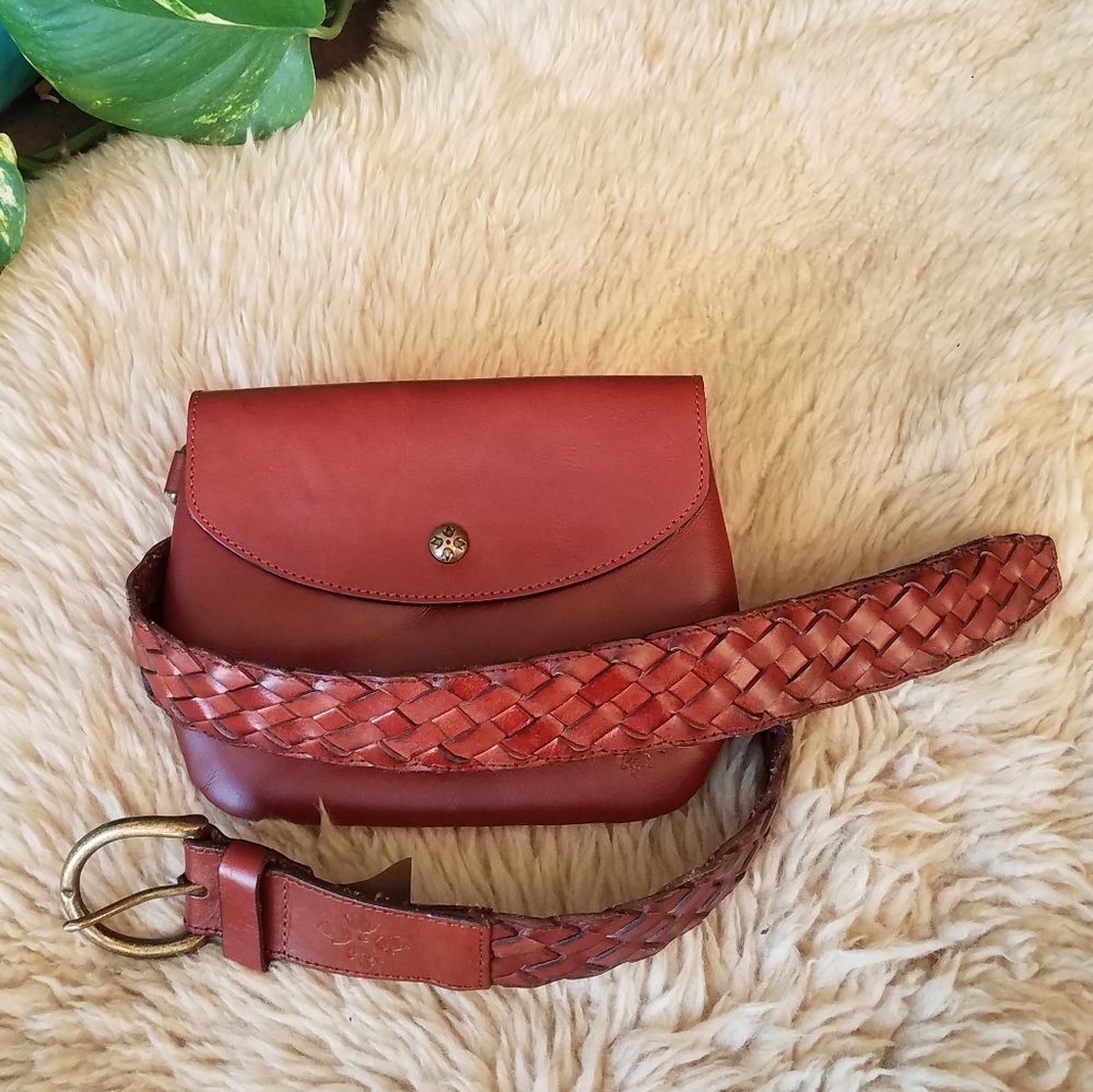 SWAPPED NWOT Marini Belt Bag in Tan - Picture 5 of 8